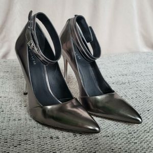 Coach Pewter Silver Stiletto Pumps US 7.5